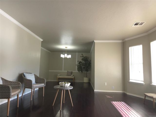 9009 Lakeaire Drive, Oklahoma City, OK 73132
