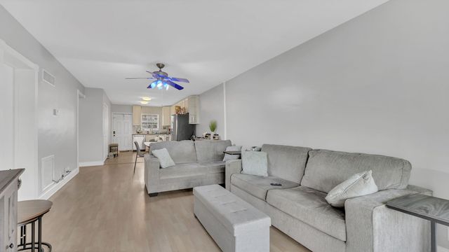 298 SE 6th Avenue 2, Pompano Beach, FL 33060