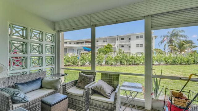 298 SE 6th Avenue 2, Pompano Beach, FL 33060