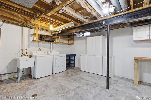 18691 Jamestown Circle, Northville, MI 48168
