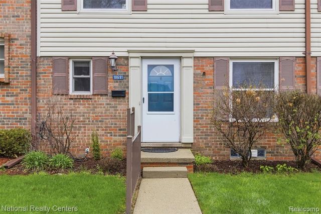 18691 Jamestown Circle, Northville, MI 48168