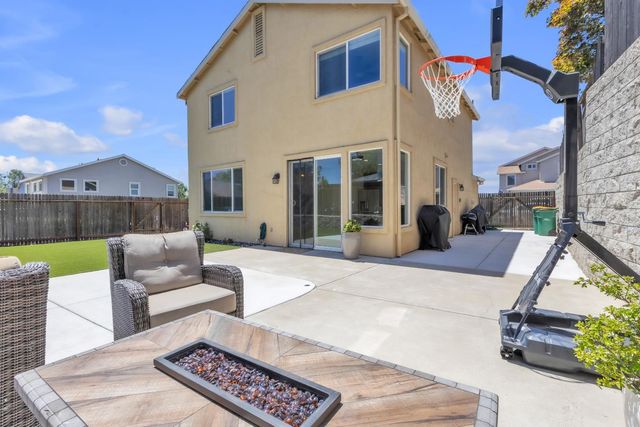 2606 Chesapeake Bay Cir, Cameron Park, CA 95682