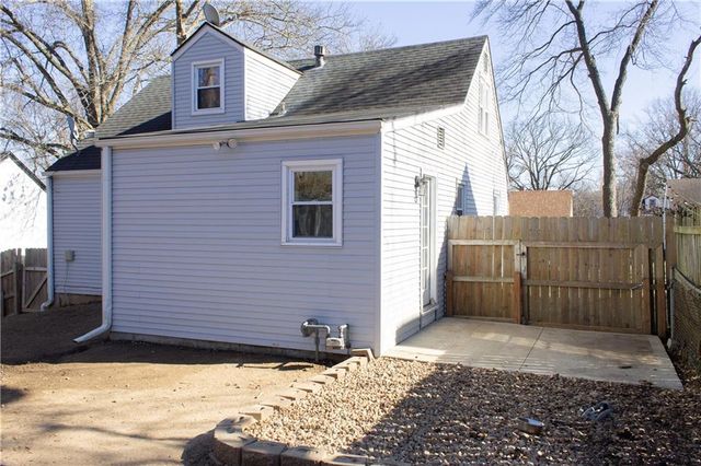 606 Thornton Street, Liberty, MO 64068