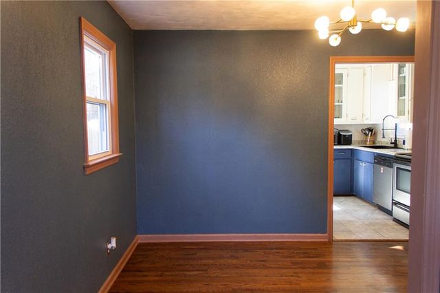 606 Thornton Street, Liberty, MO 64068