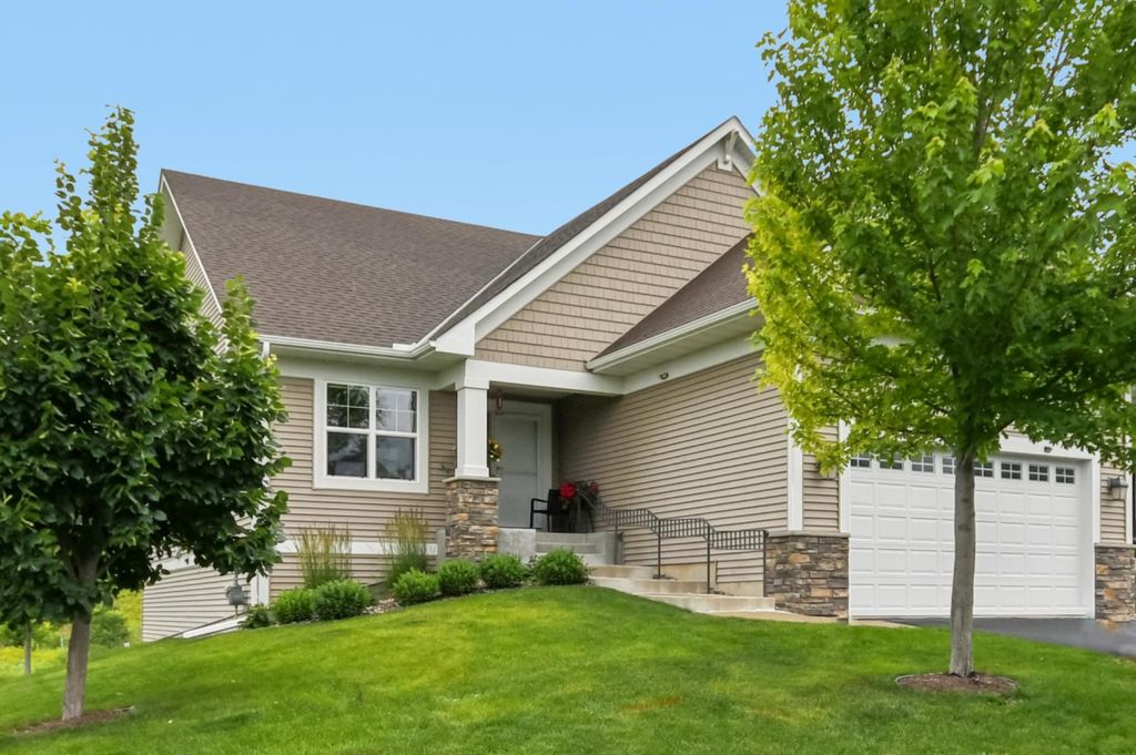 3623 Cove Point Circle NW, Prior Lake, MN 55372