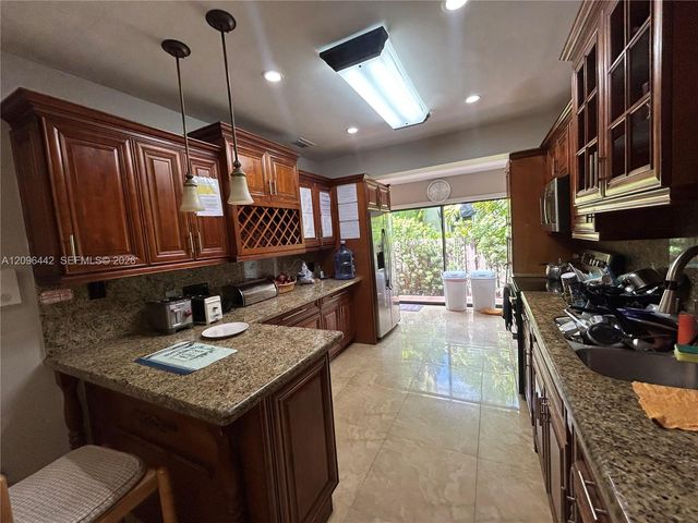 2331 SW 7th Street, Miami, FL 33135