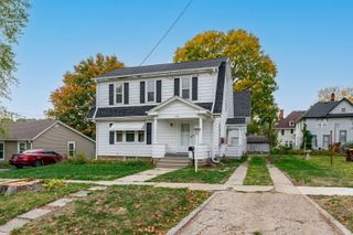 711 Garfield Avenue, Belvidere, IL 61008