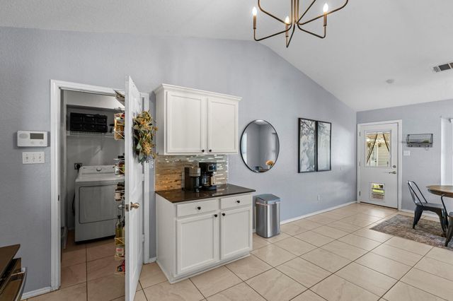 175 Wetzel, Kyle, TX 78640