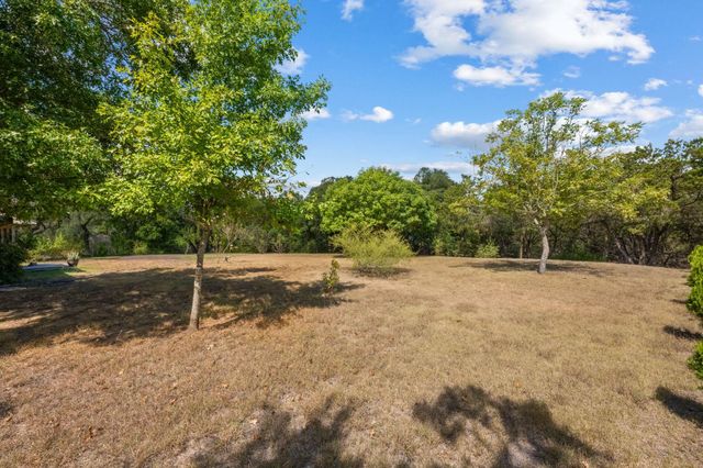 1031 N Sunset Canyon DR, Dripping Springs, TX 78620