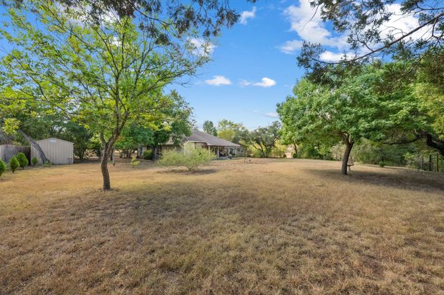 1031 N Sunset Canyon DR, Dripping Springs, TX 78620