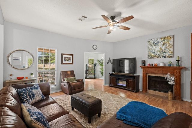 1031 N Sunset Canyon DR, Dripping Springs, TX 78620