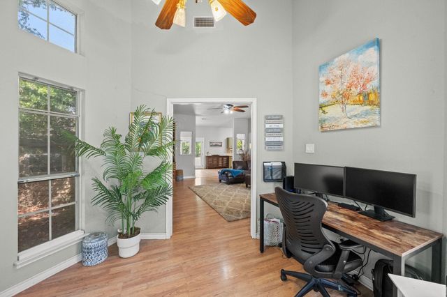 1031 N Sunset Canyon DR, Dripping Springs, TX 78620