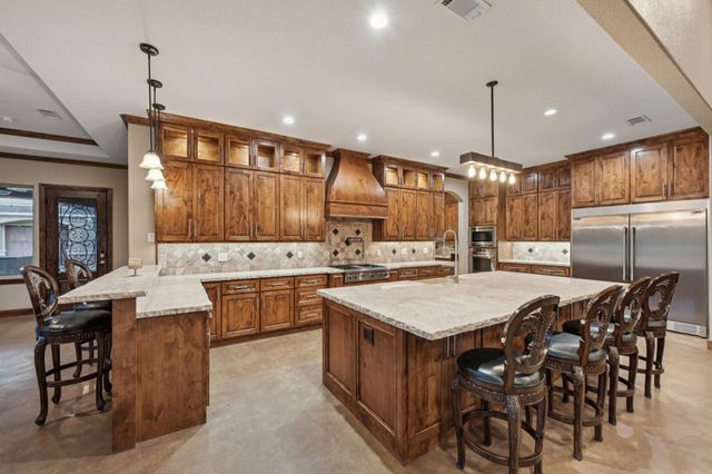15450 Shady Oaks Drive, Stagecoach, TX 77355