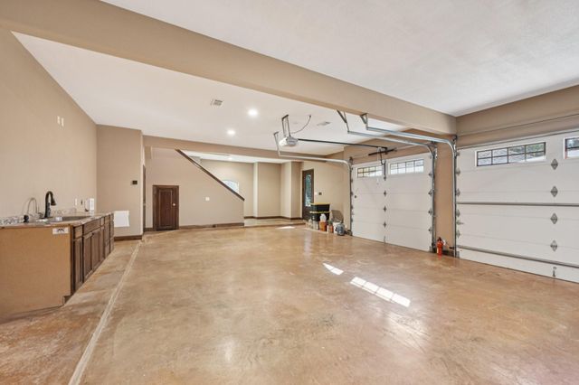 15450 Shady Oaks Drive, Stagecoach, TX 77355