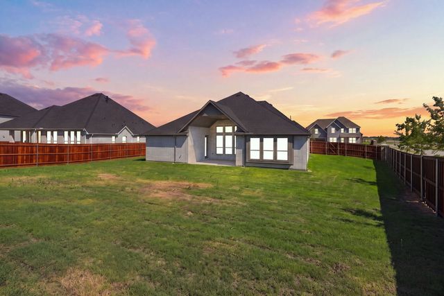 236 Pine Leaf Trail, Waxahachie, TX 75165