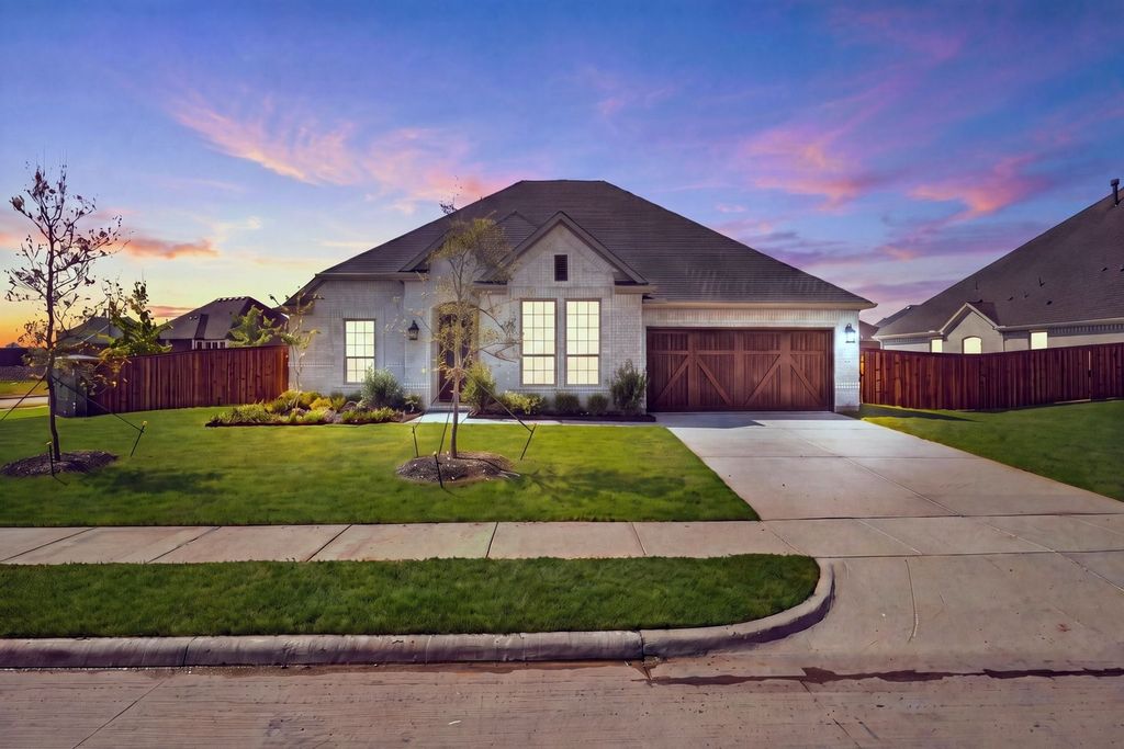 236 Pine Leaf Trail, Waxahachie, TX 75165