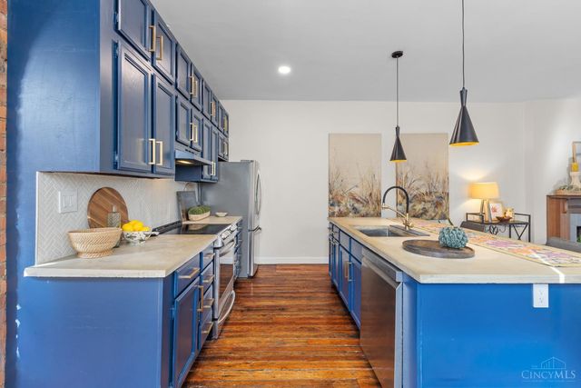 1716 Highland Avenue, Cincinnati, OH 45202