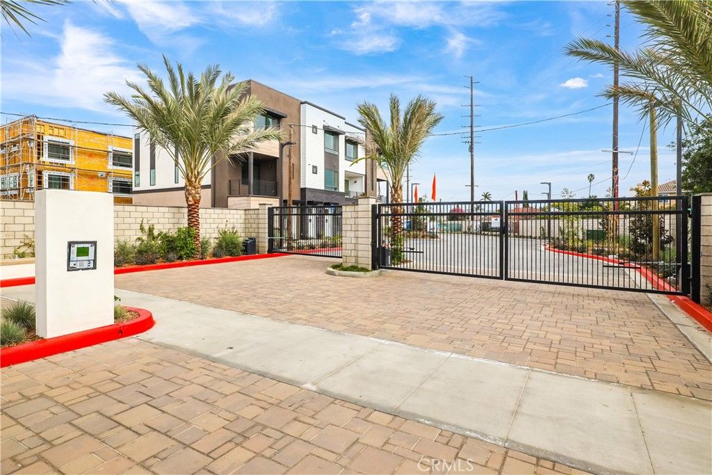 Image 2 of property listing at 15 Bigsby Drive, Stanton, CA 90680