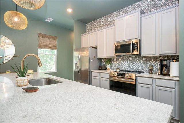 645 Everett Lane, Woodstock, GA 30188
