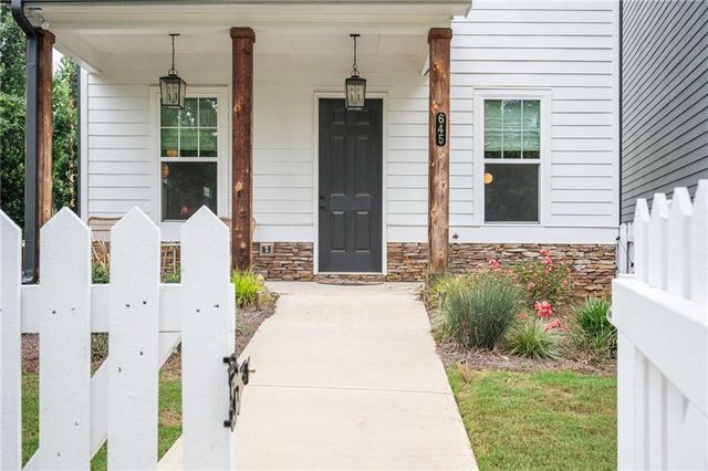 645 Everett Lane, Woodstock, GA 30188