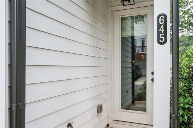 645 Everett Lane, Woodstock, GA 30188