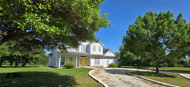 8660 Cedar Hill RD, Brenham, TX 77833