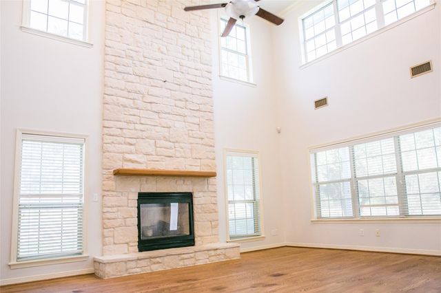 8660 Cedar Hill RD, Brenham, TX 77833
