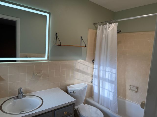 923 W Crest Road, Chattanooga, TN 37404