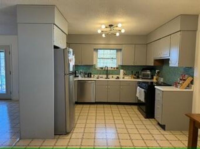 923 W Crest Road, Chattanooga, TN 37404