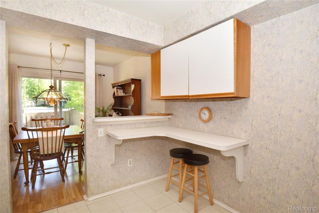 5391 Breeze Hill Place, Troy, MI 48098