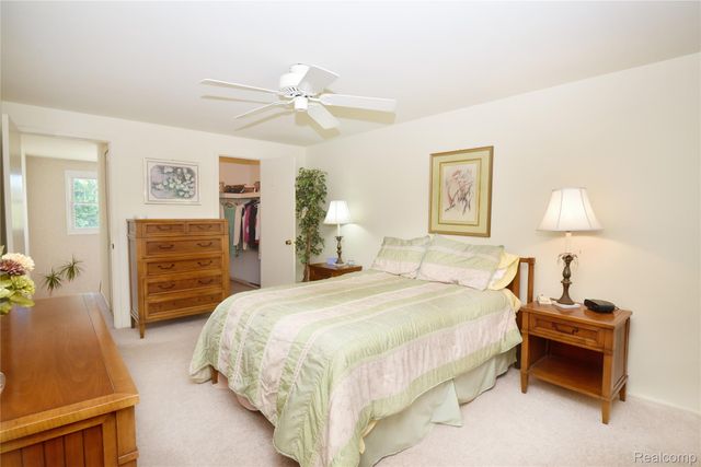 5391 Breeze Hill Place, Troy, MI 48098