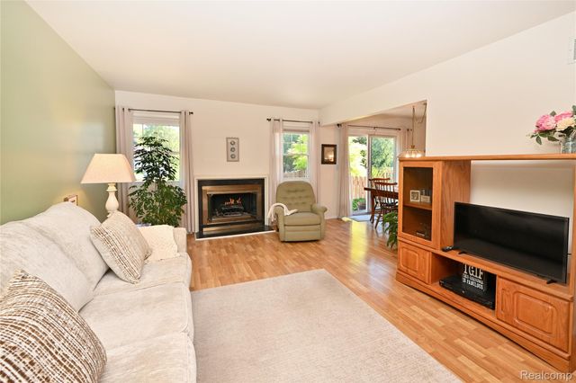 5391 Breeze Hill Place, Troy, MI 48098