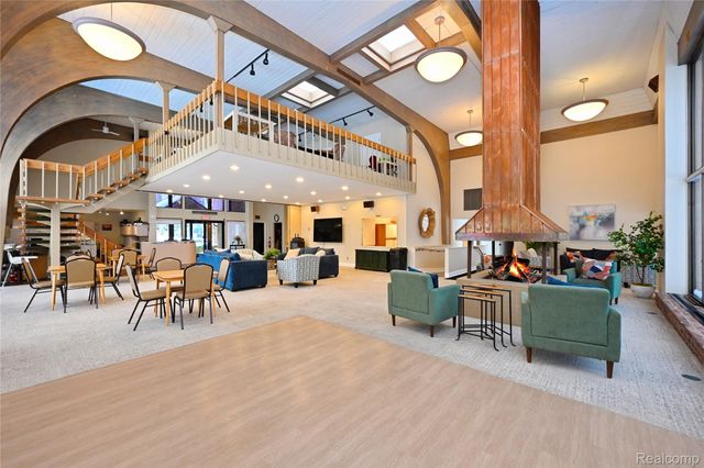 5391 Breeze Hill Place, Troy, MI 48098