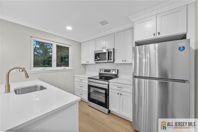 113 Indigo Plaza 113A, Monroe, NJ 08831