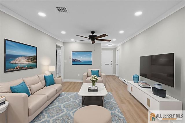 113 Indigo Plaza 113A, Monroe, NJ 08831