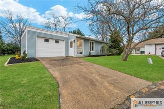 113 Indigo Plaza 113A, Monroe, NJ 08831