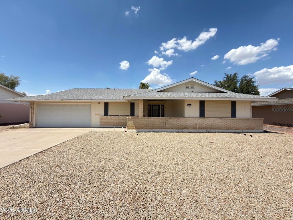 10350 W CARON Drive, Sun City, AZ 85351 — exterior