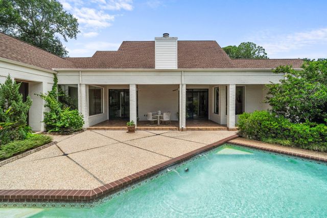 2707 Highland Court, Sugar Land, TX 77478
