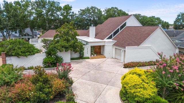 2707 Highland Court, Sugar Land, TX 77478
