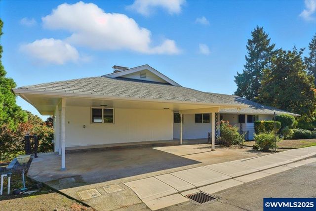 1245 Hillendale Dr SE, Salem, OR 97302