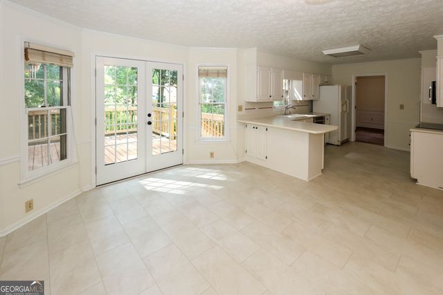 4128 Mayflower Court SW, Lilburn, GA 30047