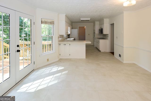 4128 Mayflower Court SW, Lilburn, GA 30047