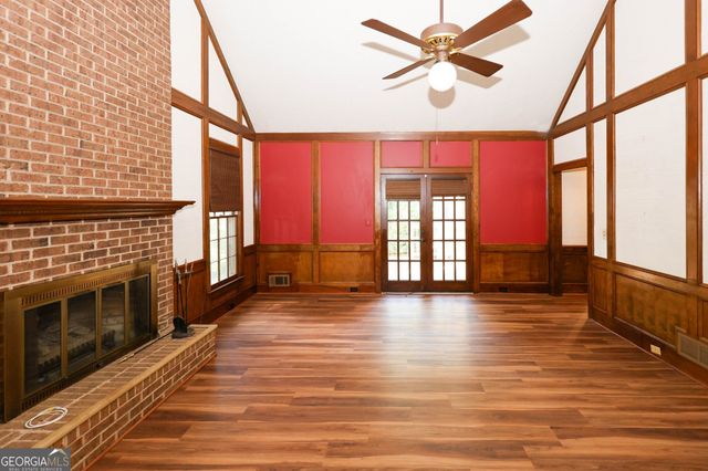 4128 Mayflower Court SW, Lilburn, GA 30047