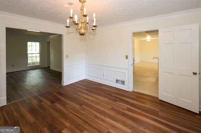 4128 Mayflower Court SW, Lilburn, GA 30047