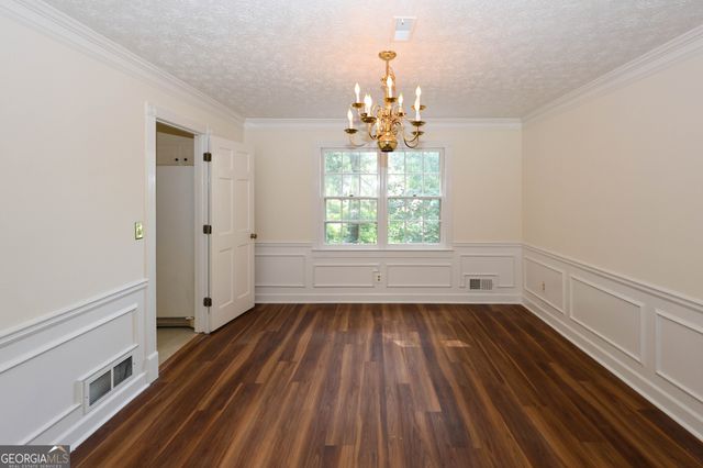 4128 Mayflower Court SW, Lilburn, GA 30047