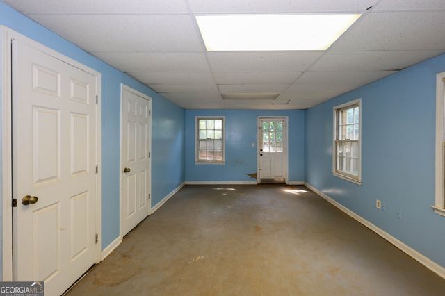 4128 Mayflower Court SW, Lilburn, GA 30047