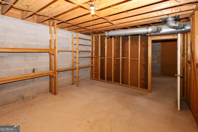 4128 Mayflower Court SW, Lilburn, GA 30047