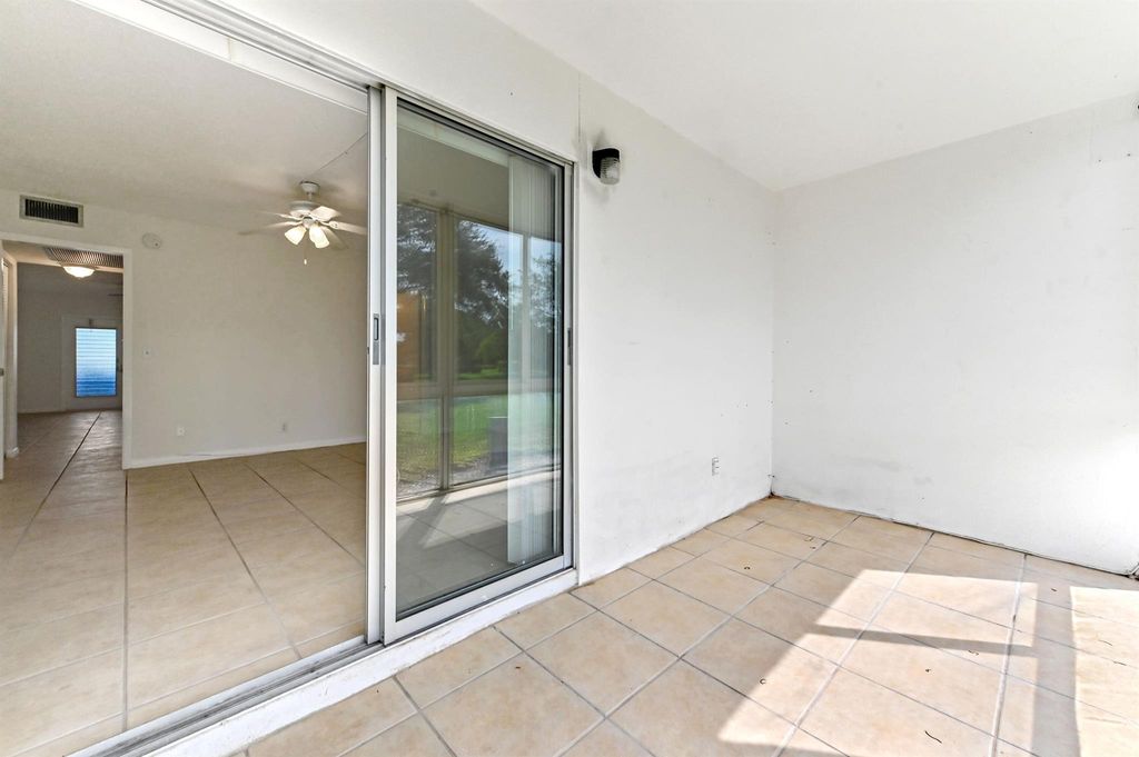Image 22 of property listing at 1010 Newcastle A 1010, Boca Raton, FL 33434
