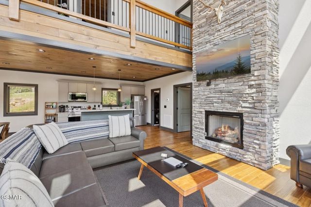 332 Sterling Drive, Gatlinburg, TN 37738