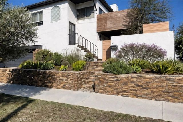 611 Avenue C, Redondo Beach, CA 90277